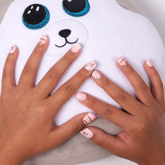 KISS Gold Finger Little Diva Sticker Nails – Crystal Persuasion
