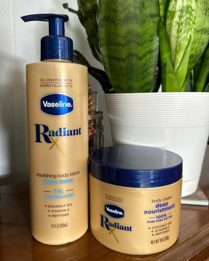 VASELINE Radiant x Deep Nourishment Niacinamide Body Cream (10 oz)