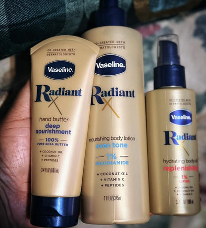 VASELINE Radiant x Nourishing Niacinamide Body Lotion (11 oz)