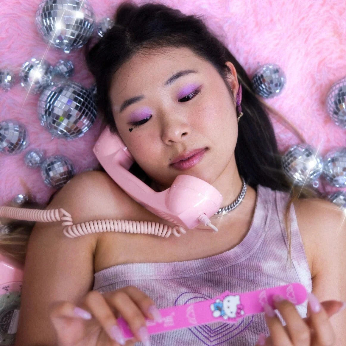 THE CREME SHOP Hello Kitty Y2K Angel Baby EyeShadow Palette