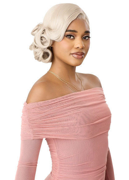 OUTRE Synthetic Melted HairlineHD Lace Front Wig - MH 131 - product image 2
