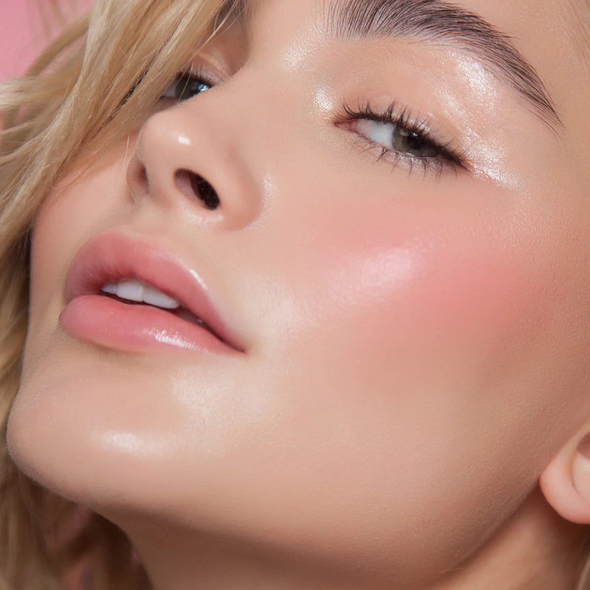 NICKA K Cream Glow Blush