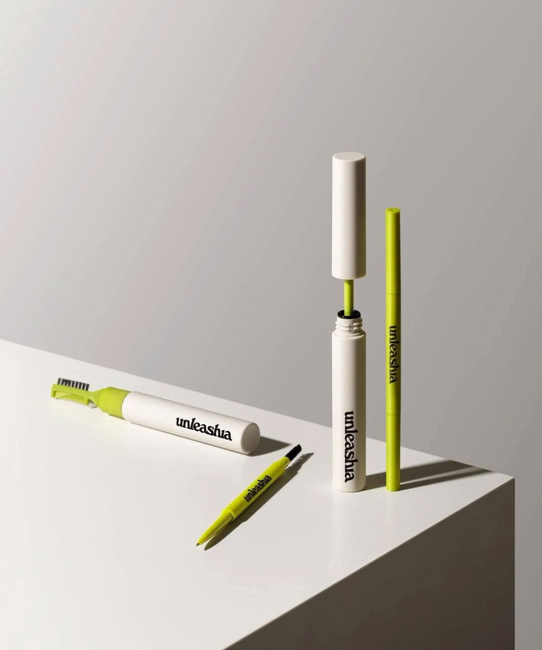 UNLEASHIA Shaper Defining Eyebrow Pencil